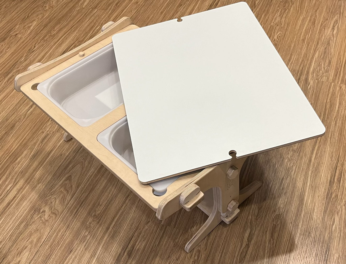Sensory table